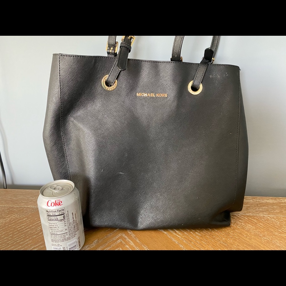Michael Kors Jet Set tote